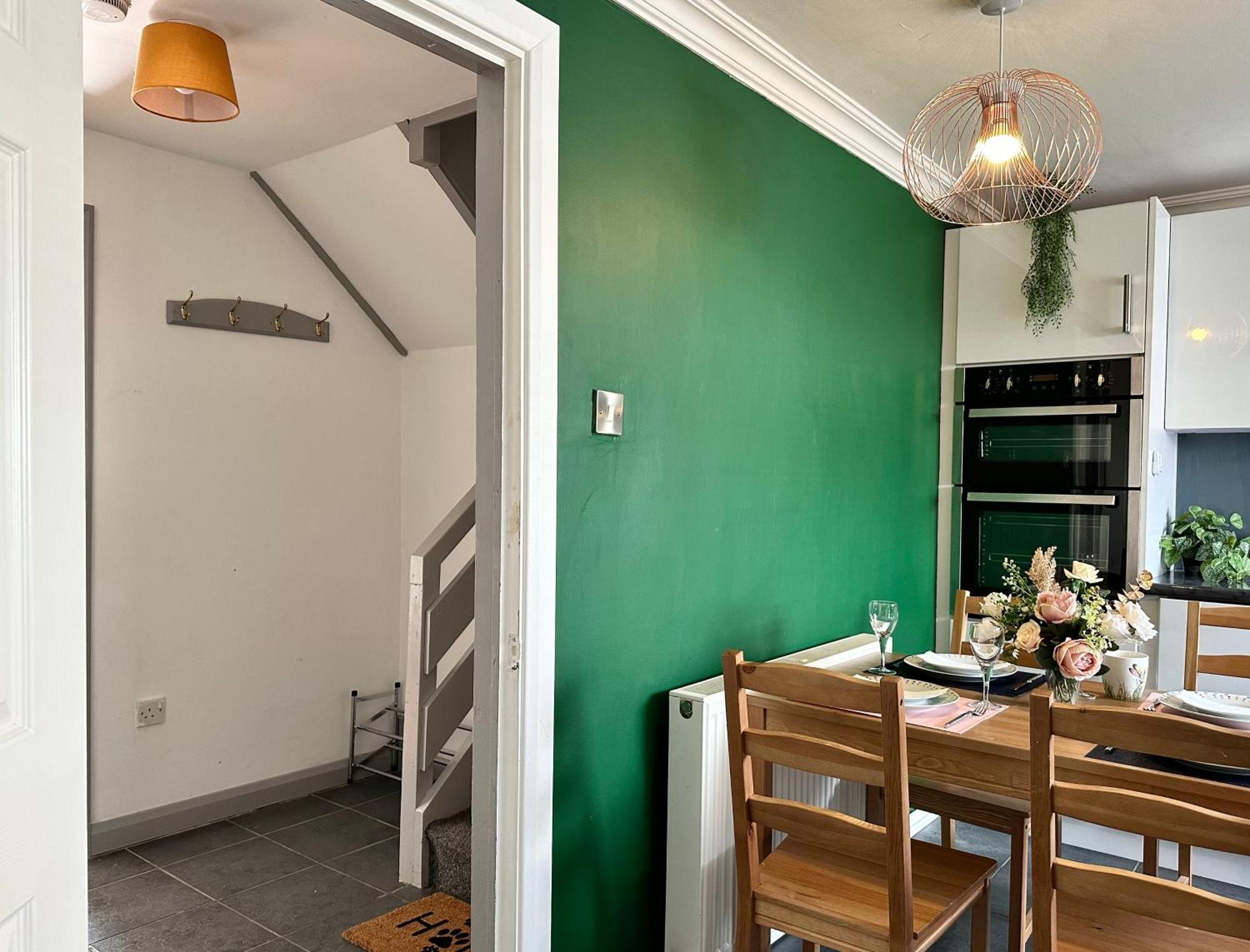 6 Guests House Old Trafford,Media City,City Centre, Free Parking Manchester Exterior photo